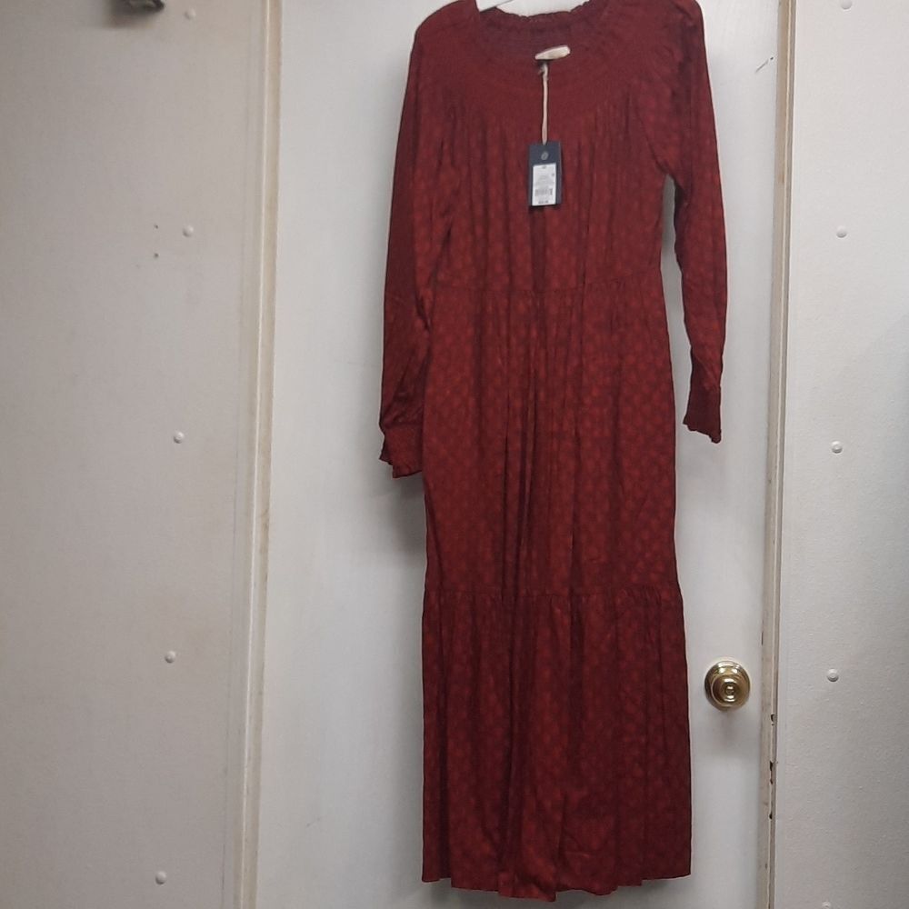 Red dress - Picture 2 of 4